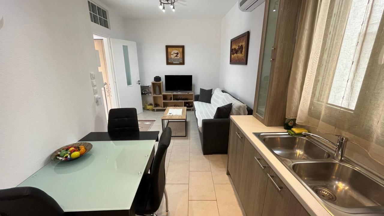 Angelos House Deluxe Apartments Skiathos Town Bagian luar foto